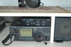 Icom IC-910H + Micro KEYER